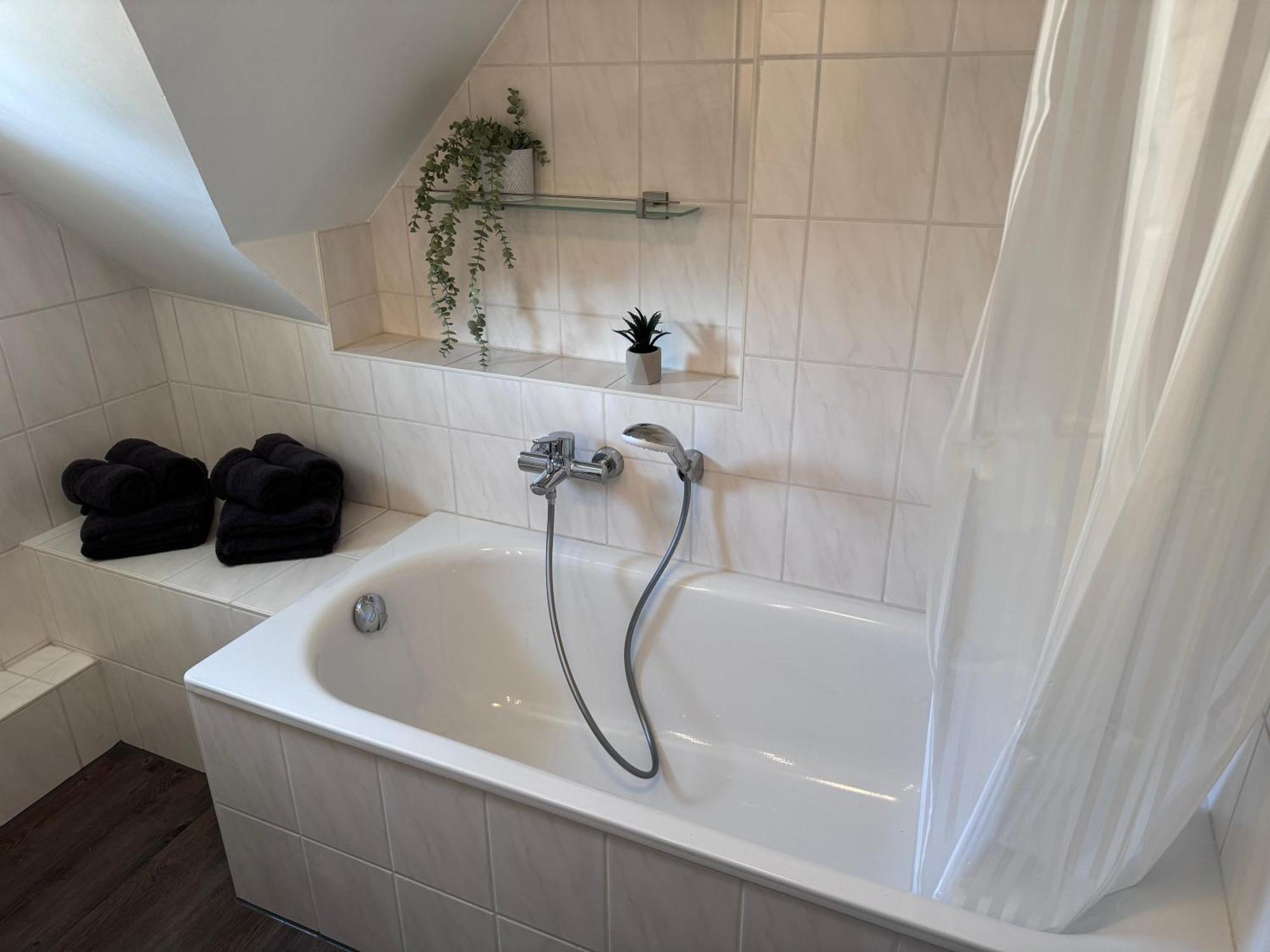 Ferienwohnung Direkt An Der Mosel Im Zentrum Von Zell Экстерьер фото
