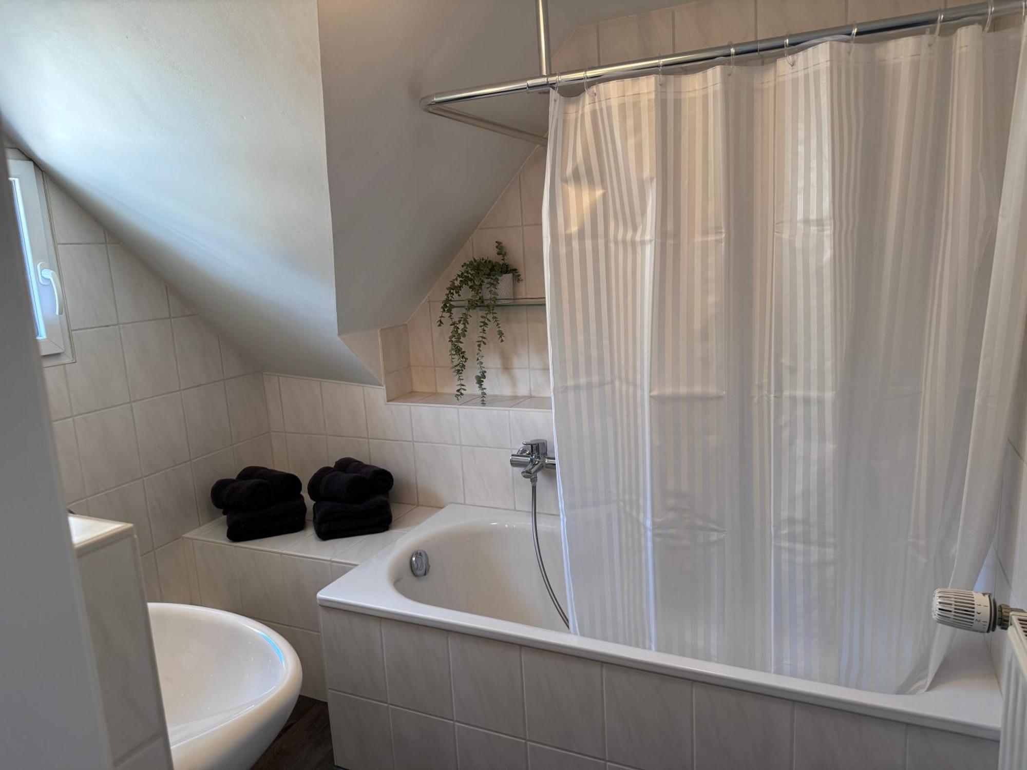 Ferienwohnung Direkt An Der Mosel Im Zentrum Von Zell Экстерьер фото